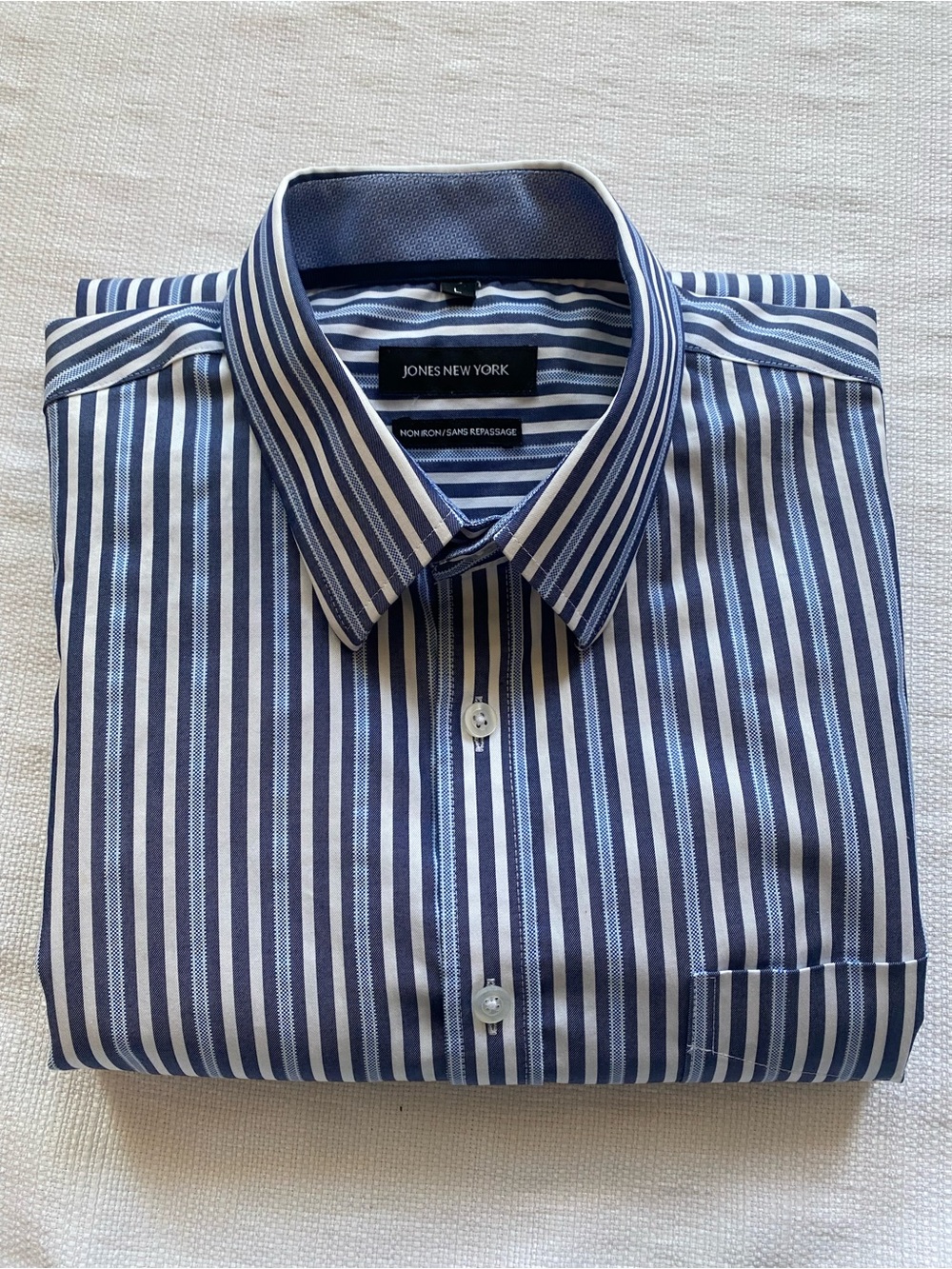Jones New York  Mens Large Non-Iron Blue Stripped Long Sleeve Dress Shirt